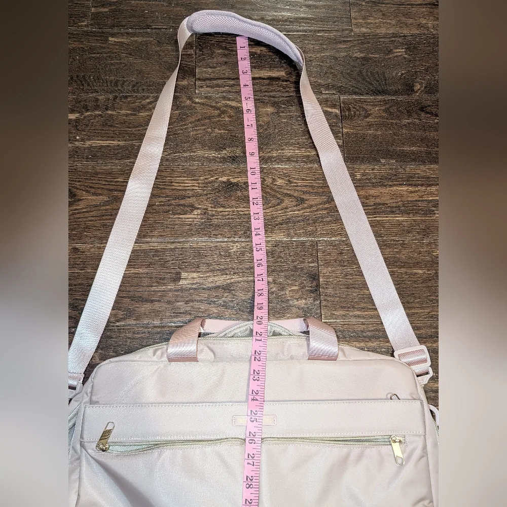 Light Flight Laptop Travel Bag Zipper Close in Blush Pink